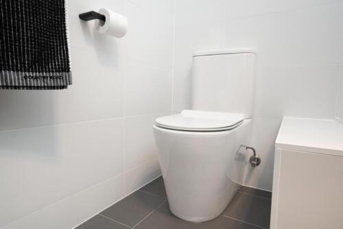 Packaged-Deal-Bathroom-143