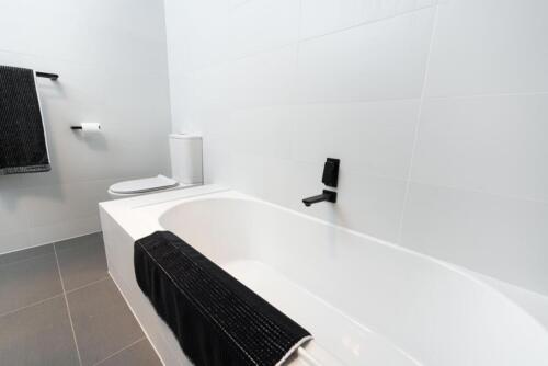 Packaged-Deal-Bathroom-147